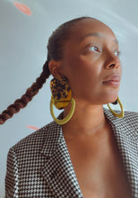 Load image into Gallery viewer, Demi
