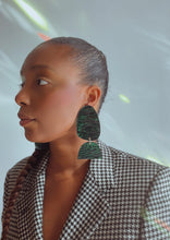 Load image into Gallery viewer, Les
